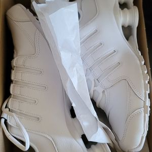 NWB Nike Shox Men's 8.5 W SZ 10